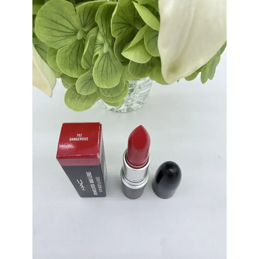 MAC Cosmetics Retro Matte Lipstick 702 Dangerous 0.1oz / 3g